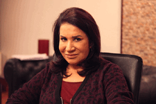 سعاد عبدالله وملاك الكويتية على الساحة مع بعض السخرية