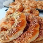 خبز السميد التركي شهي و لذيذ مع العسل