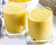 عصير المانغو  بالحليب
