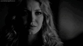 عندما نجرحُ مَنْ يُحبُنا