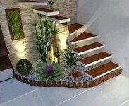 ل محبي الديكورات والنباتات تحت السلالم