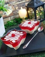 حلى الكاسترد بجلي الفراولة