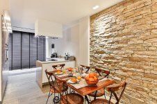 dining-room-kitchen-modern-style-facing-wall-stone-wall-brickwall-modern-decor-open-kitchen.jpg