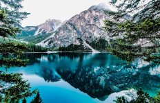 lake-mountain-lake-mirroring-water-nature-bergsee-landscape-wallpaper-background.jpg