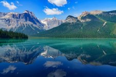 nature-landscape-mountain-travel-panorama-emerald-lake-canada-lake-waters.jpg