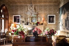 house-interior-design-furniture-flowers-display-living-room-wall.jpg