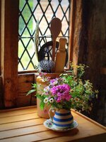 still-life-vase-vintage-kitchen.jpg