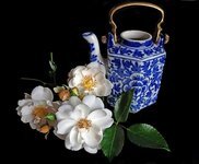 flowers-roses-fragrance-teapot.jpg