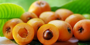 فوائد فاكهة الأسكدنيا الصحية