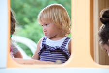 كيفية التعامل مع الطفل العدواني في عمر السنتين