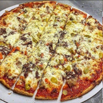 بيتزا الكفتة كالمطاعم بالفلفل الوان