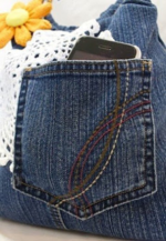 حقائب يد من قماش الجينز
