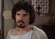 الفنان المصري محمد العربي يتحدث عن فيلم الرسالة وعن نقطة التحول في حياته، قال إن فيلم الرسالة ووقت تصويره شهد هذه النقطةإذ تسبب ارتباطه بتصوير الفيلم
