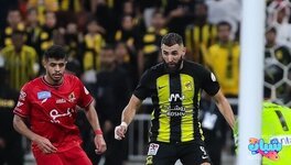 بنزيما يقوي تشكيلة الاتحاد ضد الهلال