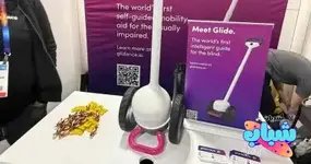 عصا WeWalk: روبوت تنقل ذكي لمساعدة المكفوفين في الحياة اليومية