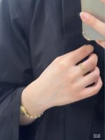 و تُهدينا الحياة اضواءً في اخر النفق تدعونا كي ننسي ألماً عشناه-1.jpg