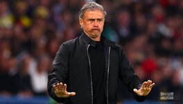 لويس إنريكي يُغلق الباب أمام مانشستر يونايتد