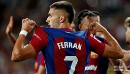 الغموض يَكتنف مصير فيران توريس في برشلونة