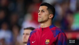 برشلونة يتمسك ببقاء كانسيلو.. والعقبات المالية تعرقل الصفقة