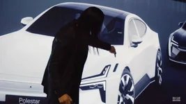 هذه السيارة الكهربائية تلوث البيئة وهذا خبر جيد-4.webp