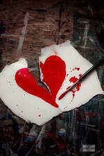 عندما يتحول الحب لهوس ومراقبة ما التعلق القهرى وكيفية التعافي منه-3.jpg عندما يتحول الحب لهوس ومراقبة ما التعلق القهرى وكيفية التعافي منه-3.jpg