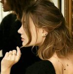 وأحب كَوْنِي أنا