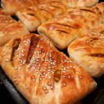 خبيزات بالكفتة بعجينة المسمن