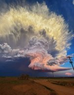 صورة لظاهرة طبيعية غاية في الندرة و الجمال. عاصفة سوبرسيل